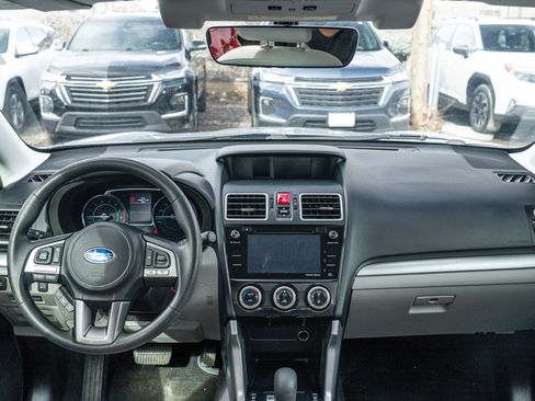 Used 2018 Subaru Forester 2.5i Premium image 16