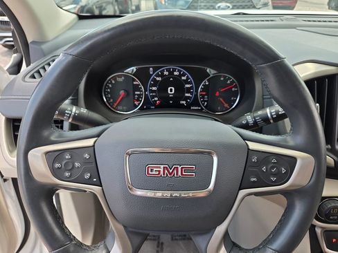 Used 2023 GMC Terrain Denali w/ Denali Premium Package AWD/4WD image 31