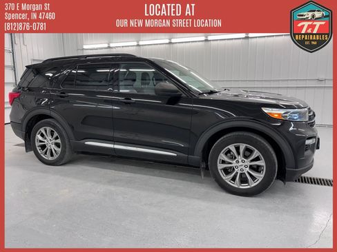 Used 2020 Ford Explorer XLT w/ Equipment Group 202A AWD/4WD image 14