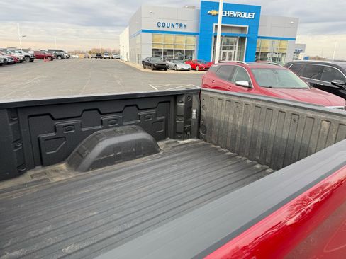 Used 2024 Chevrolet Silverado 1500 High Country image 10