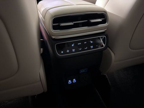 Used 2025 Genesis GV80 3.5T Prestige AWD/4WD image 30