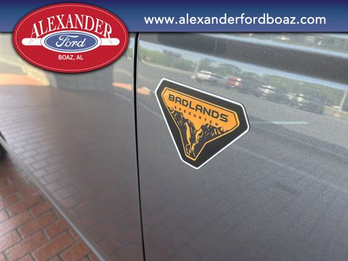 New 2026 Ford Bronco Badlands image 6