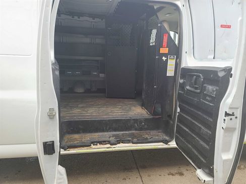 Used 2017 GMC Savana 2500 Extended image 14