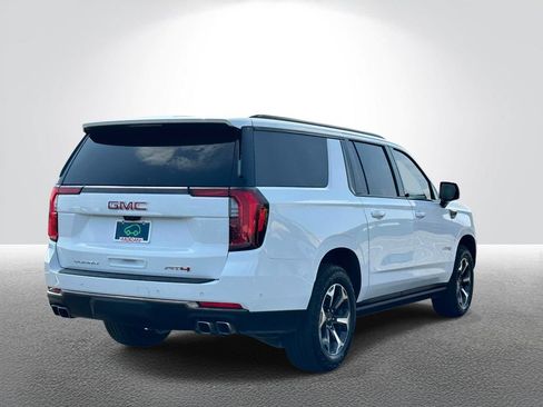 Used 2026 GMC Yukon XL AT4 Ultimate AWD/4WD image 4