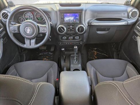 Used 2014 Jeep Wrangler Unlimited Sahara w/ Connectivity Group AWD/4WD image 16
