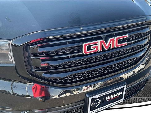 Used 2019 GMC Acadia SLT w/ Black Edition AWD/4WD image 34