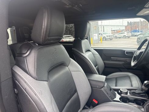 Used 2023 Ford Bronco Big Bend image 9