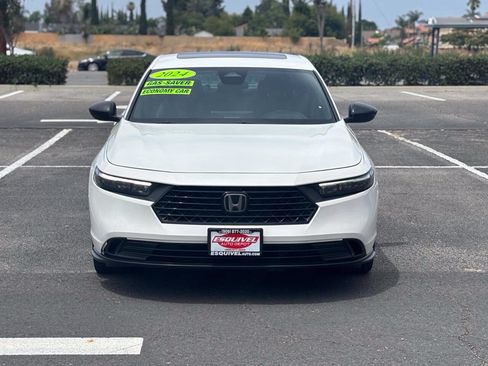 Used 2024 Honda Accord Sport image 2