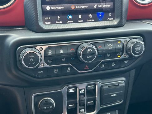Used 2019 Jeep Wrangler Unlimited Rubicon AWD/4WD image 29