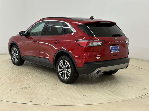 Certified 2021 Ford Escape SEL AWD/4WD image 3
