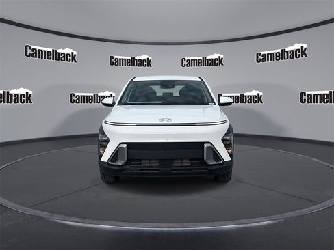 New 2026 Hyundai Kona SE image 2