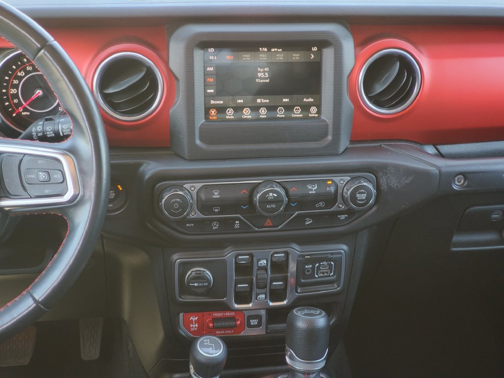 Used 2018 Jeep Wrangler Unlimited Rubicon AWD/4WD image 22