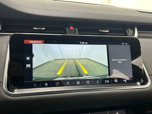 Used 2020 Land Rover Range Rover Evoque SE image 19