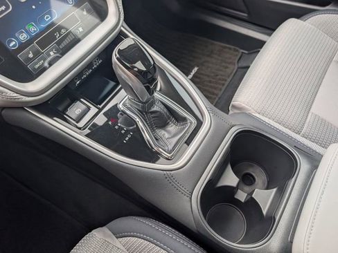 Certified 2025 Subaru Outback Premium image 18