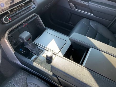 Used 2024 Toyota Sequoia Limited image 15