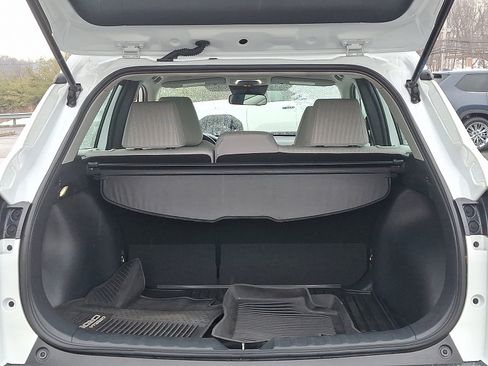 Certified 2024 Toyota Corolla Cross L image 28