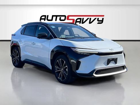 Used 2023 Toyota bZ4X FWD w/ Weather Package image 1