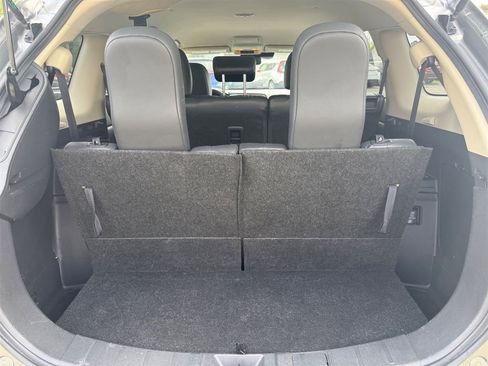 Used 2020 Mitsubishi Outlander AWD image 36