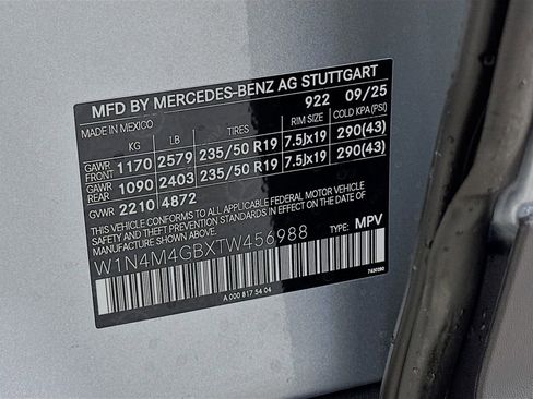 Certified 2026 Mercedes-Benz GLB 250 image 32