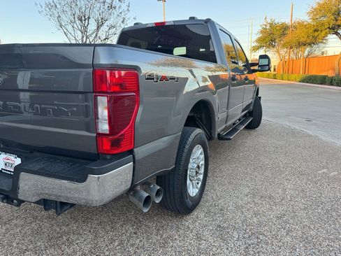 Used 2021 Ford F250 XLT image 4