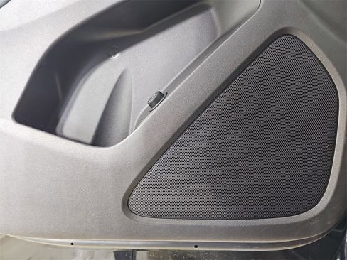 Certified 2023 Chevrolet Equinox LT image 33