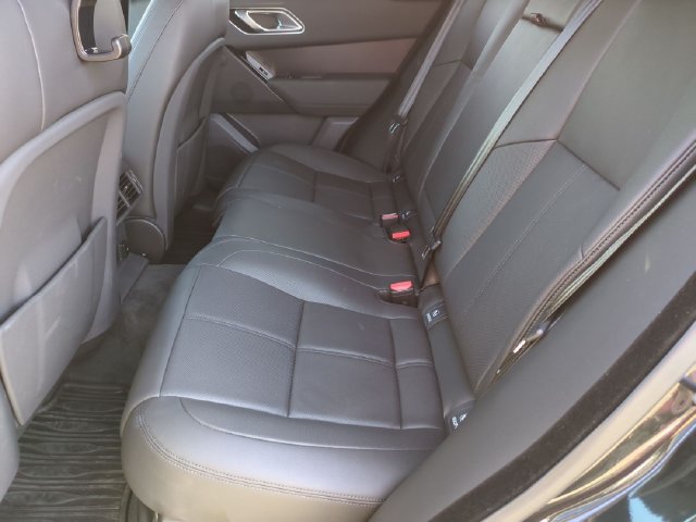Used 2026 Land Rover Range Rover Velar Dynamic SE AWD/4WD image 15