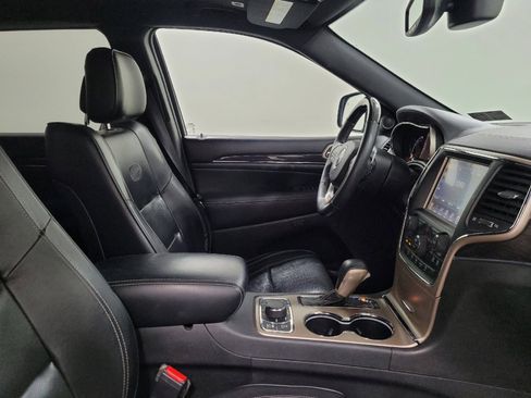 Used 2017 Jeep Grand Cherokee Overland AWD/4WD image 21