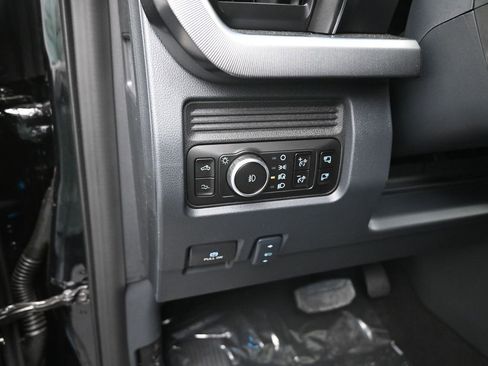 New 2026 Ford F450 Platinum image 13