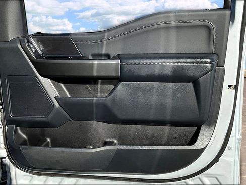 Used 2022 Ford F150 XLT w/ Equipment Group 302A High image 31