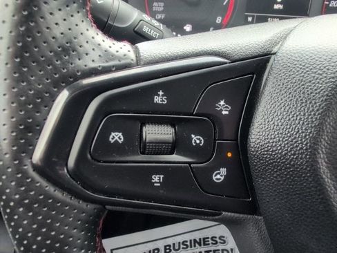 Certified 2024 Chevrolet Trax RS image 20