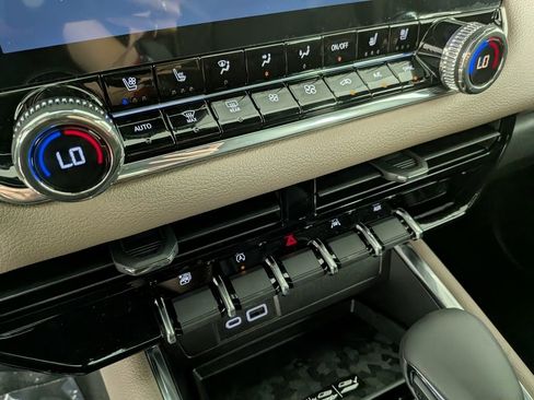 New 2026 GMC Canyon Denali image 22