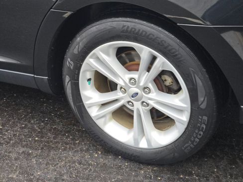 Used 2015 Ford Taurus SEL w/ Equipment Group 201A image 14