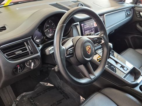 Certified 2023 Porsche Macan GTS AWD/4WD image 4