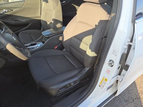 Used 2023 Chevrolet Malibu LT image 15
