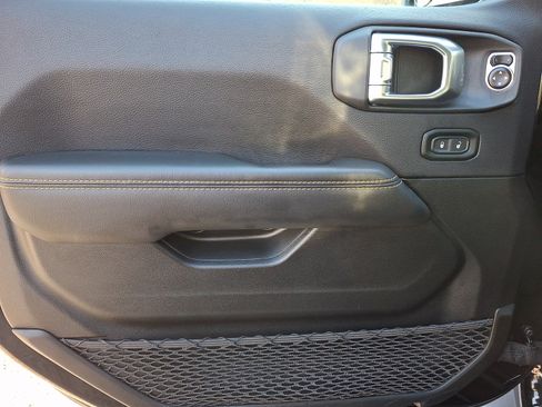 Used 2024 Jeep Wrangler Sahara w/ Safety Group image 13