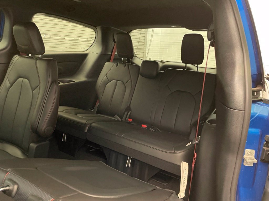 New 2027 Chrysler Pacifica Select FWD image 16