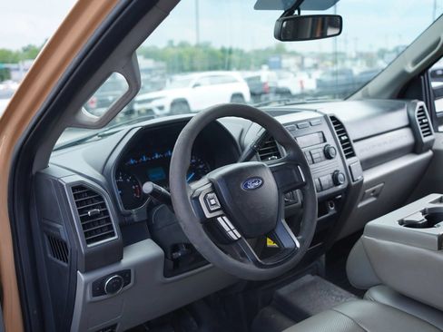 Used 2019 Ford F350 XL w/ Power Equipment Group RWD image 20