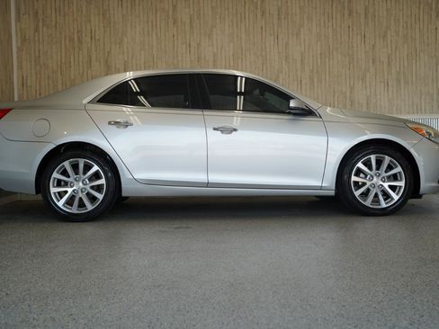 Used 2015 Chevrolet Malibu LTZ FWD image 6