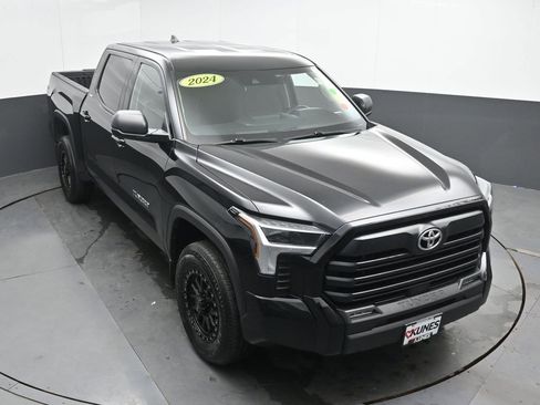 Used 2024 Toyota Tundra SR5 AWD/4WD image 26