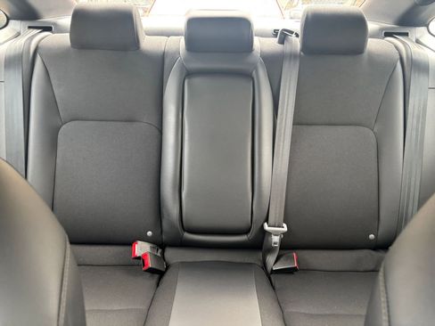 Used 2025 Honda Civic Sport image 36