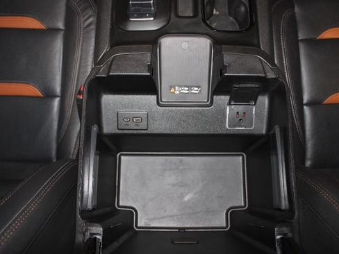 Used 2024 GMC Sierra 1500 AT4 w/ Technology Package AWD/4WD image 34