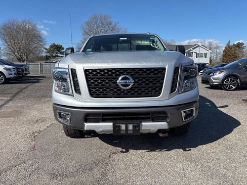 Used 2017 Nissan Titan PRO-4X image 10