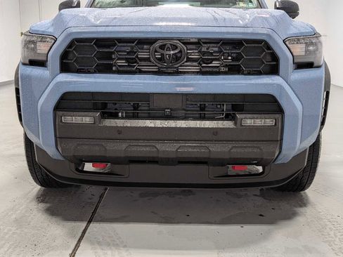 Used 2025 Toyota 4Runner TRD Off-Road Premium image 2