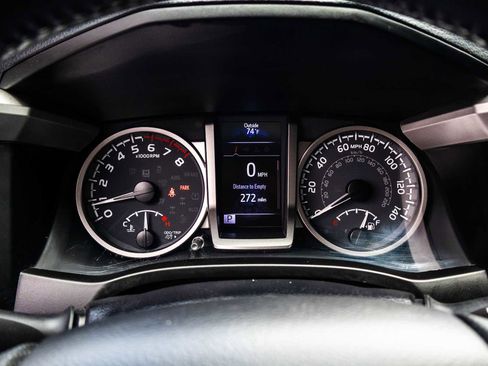 Used 2021 Toyota Tacoma SR5 RWD image 51