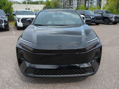 Used 2026 Toyota C-HR AWD/4WD image 8