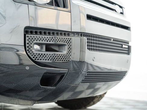 Used 2022 Land Rover Defender 110 X-Dynamic HSE image 15