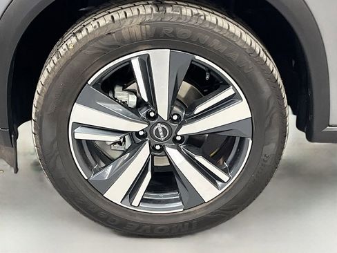 Used 2023 Nissan Rogue SL w/ SL Premium Package FWD image 32