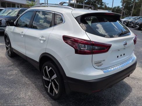 Used 2022 Nissan Rogue Sport SL FWD image 6