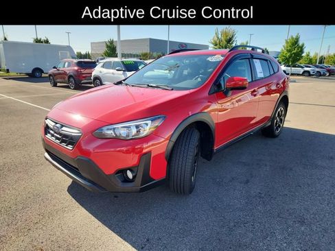 Used 2023 Subaru Crosstrek 2.0i Premium w/ Popular Package #2 AWD/4WD image 3