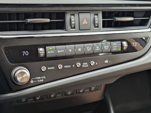 New 2025 Lexus ES 350 w/ Luxury Package image 32